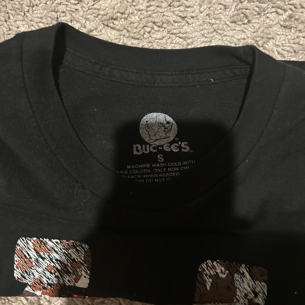 Buc-ee's Black Graphic T-Shirt